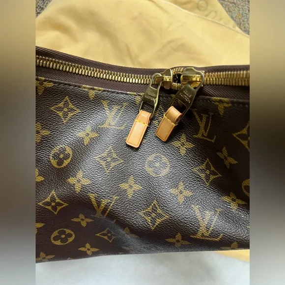 Louis Vuitton Sully - Picture 3 of 13